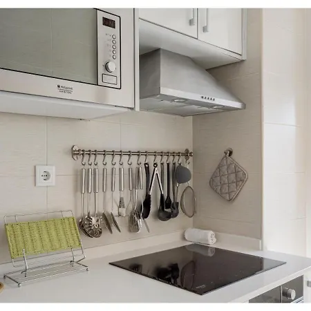 Daire Joivy Marvellous 2-bed Flat With Balcony Lisboa